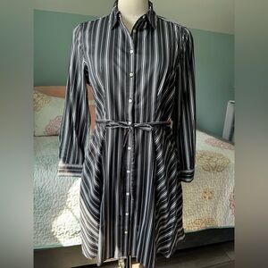 UNTUCKit Black and White Striped Long Sleeve Dress
